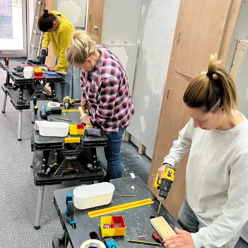 Small Classes on our DIY "Next Steps" Course in Bristol